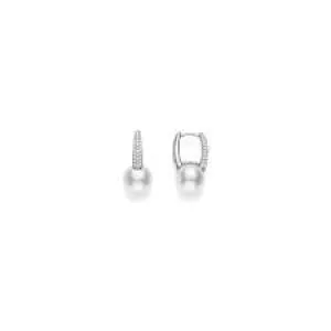 Classic Elegance Akoya Cultured Pearl Earring with Diamond