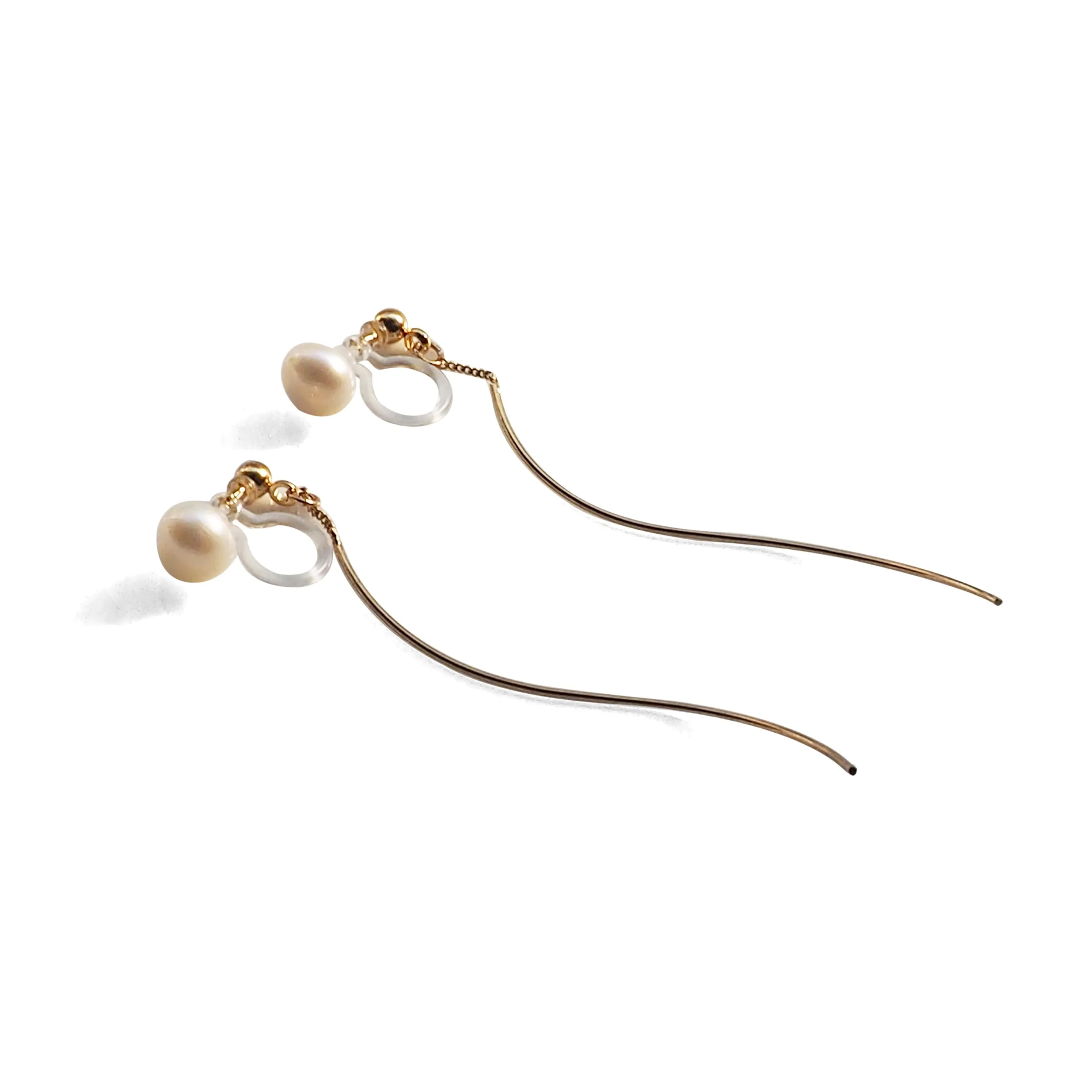 Double Sided White Freshwater Pearl Invisible Clip On Stud Earrings (Gold tone Wave Bar)