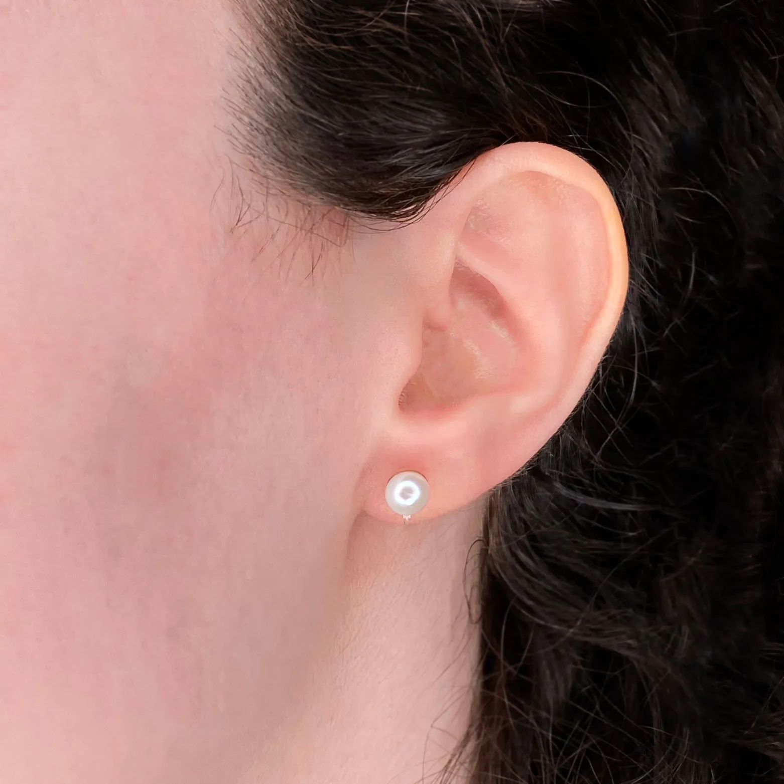 SMALL PEARL STUD CLIP-ON EARRINGS IN ROSE GOLD